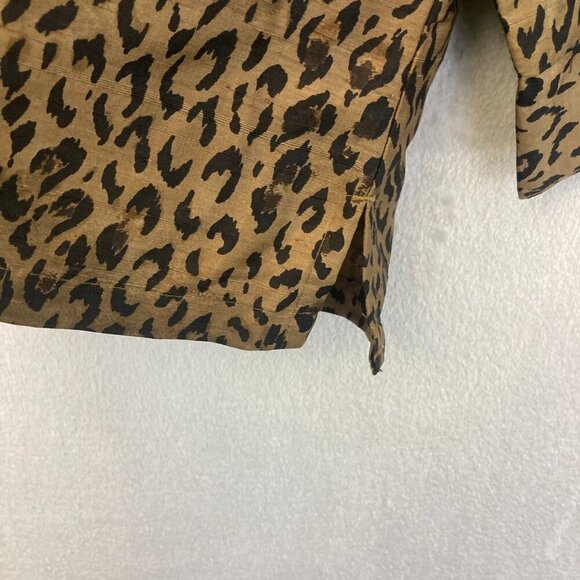 Vintage Chico's Design 100% Silk Cheetah Blouse Size 2 (Large) Button Up Top - Picture 8 of 9